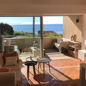 Saint Tropez, En Front De Apartment